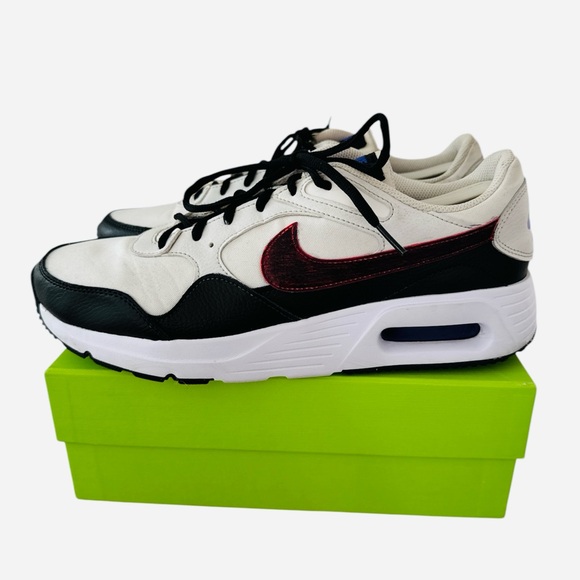 Nike Air Max SC White and Black Sneakers with Air Max Cushioning. - Picture 2 of 9